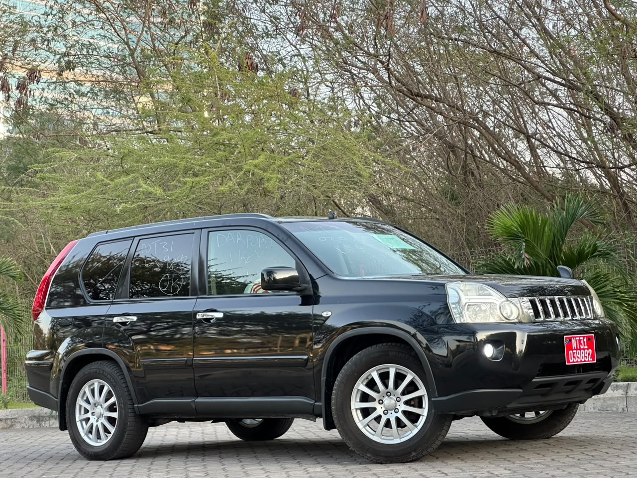 NISSAN EXTRAIL
